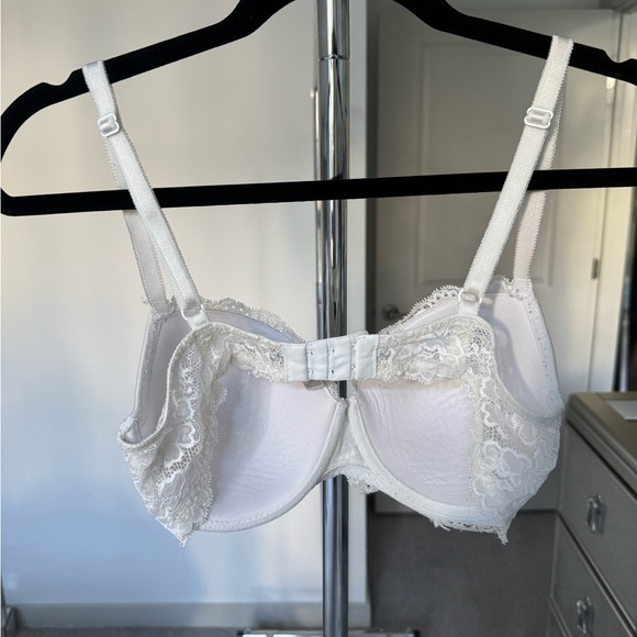 Victoria's Secret White Lace Dream Angels Lined Demi Bra 34DD - Picture 5 of 9
